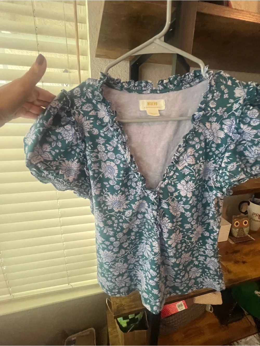 EUC Anthropologie Maeve Floral V-Neck Puff Sleeve Top - Teal Floral